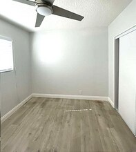 1333 E 47th St in Los Angeles, CA - Foto de edificio - Building Photo