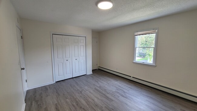 8 William St, Unit Apt 2
