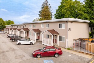 Chelsea Heights in Burnaby, BC - Building Photo