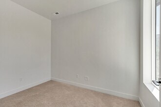 5913 Wasatch Dr, Unit #1841 in Ogden, UT - Foto de edificio - Building Photo