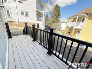 3 Glenley Ter, Unit 1 in Boston, MA - Foto de edificio - Building Photo