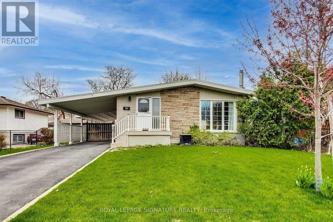 95 Cardinal Dr in Hamilton, ON - Building Photo