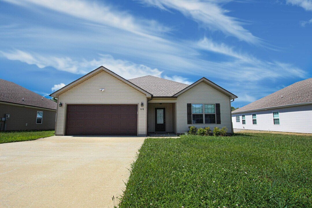 838 Rushing Dr in Clarksville, TN - Building Photo