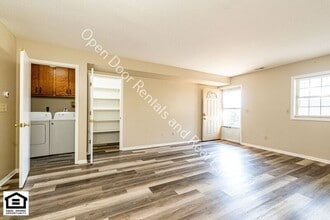 1000 Old Brick Rd in Auburn, IN - Building Photo - Building Photo