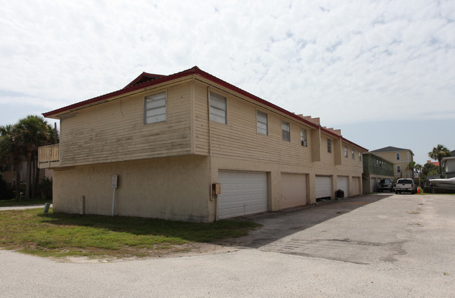 2102 1st St S in Jacksonville Beach, FL - Building Photo - Building Photo