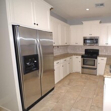 421 Chavanne St in Lake Charles, LA - Building Photo - Building Photo