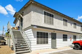 Sunset Apartments in Lake Havasu City, AZ - Building Photo - Building Photo