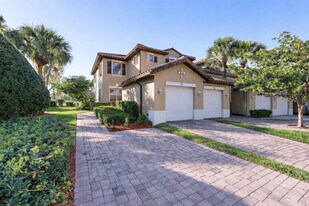 8287 NW 128th Ln in Parkland, FL - Building Photo