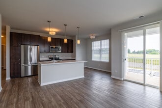 Reserve Randall Road in West Dundee, IL - Building Photo - Building Photo