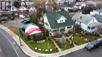 168 Garside Ave N in Hamilton, ON - Building Photo