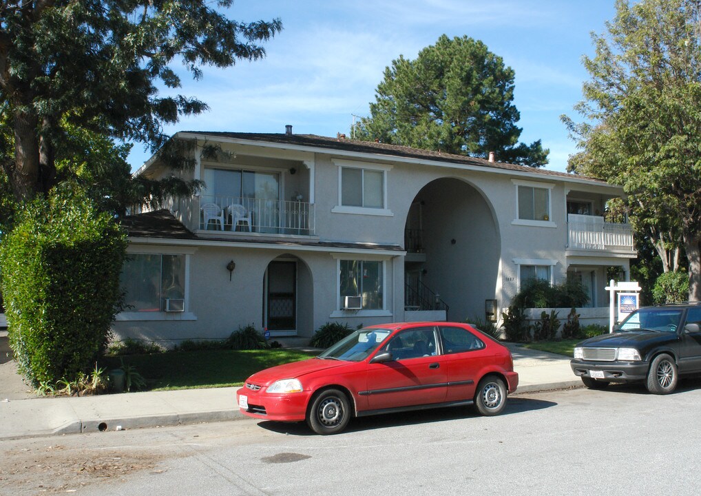 1085 Delna Manor Ln in San Jose, CA - Building Photo