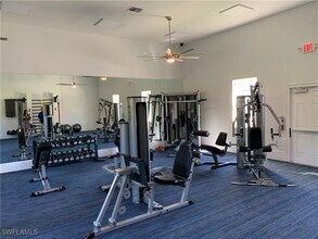 3947 Del Sol Ln in Cape Coral, FL - Foto de edificio - Building Photo