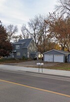 605 Lakeland Dr SE, Unit 2/upstairs Apartments