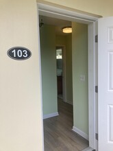 24 Colonial Club Dr in Boynton Beach, FL - Building Photo - Building Photo