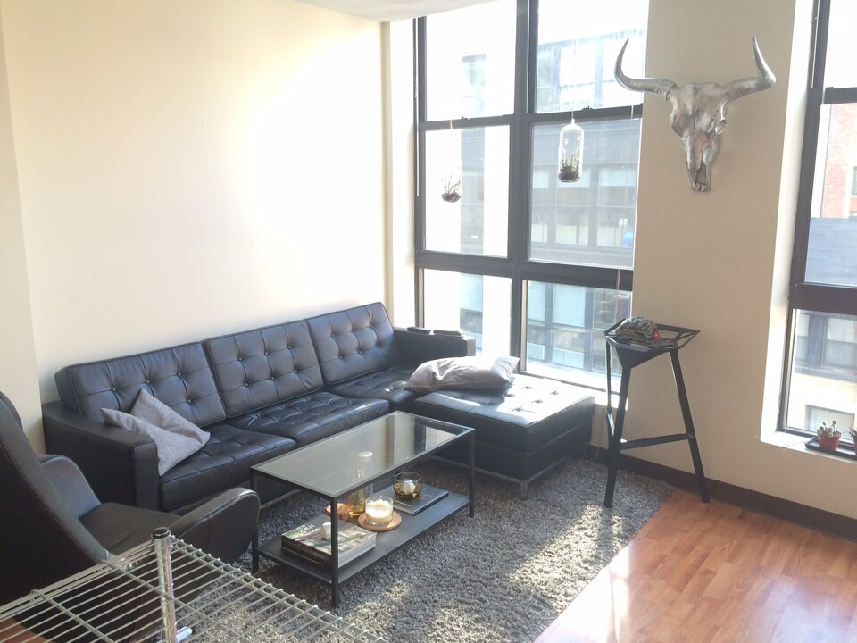 83 Essex St, Unit 66 in Boston, MA - Foto de edificio