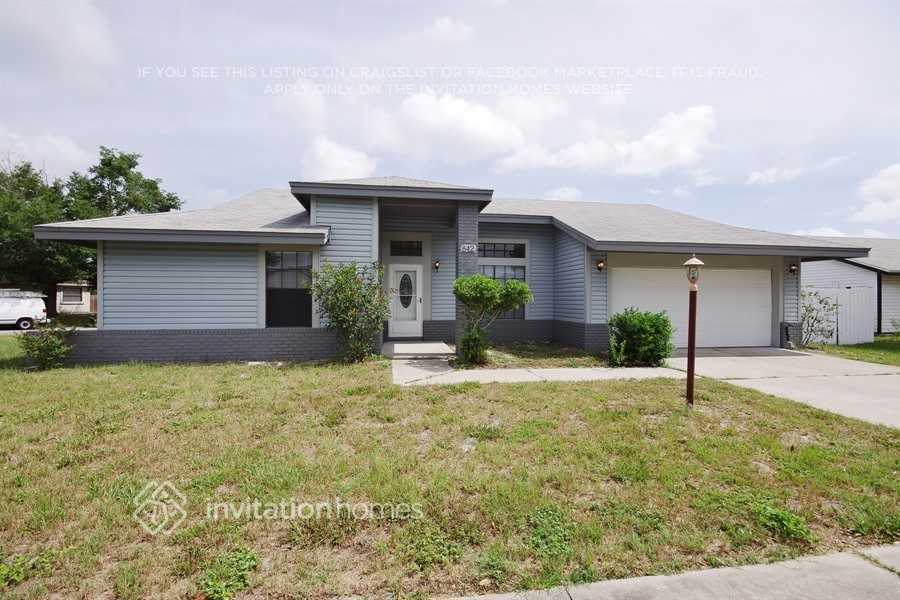 842 Lighthouse Cove in Sanford, FL - Building Photo