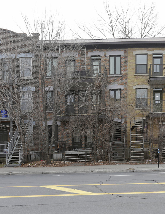 6058-6060 du Parc in Montréal, QC - Building Photo