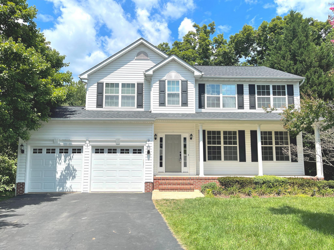 property at 9 Scarlet Oak Cir