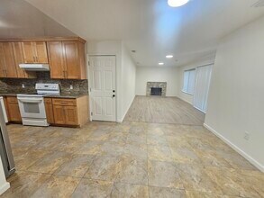 2253 Hamlin Dr in Antioch, CA - Building Photo - Building Photo