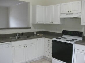 162 Blue Crest Ln in Durham, NC - Building Photo - Building Photo