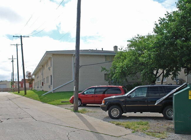 1754 Grange Ave in Racine, WI - Building Photo - Building Photo