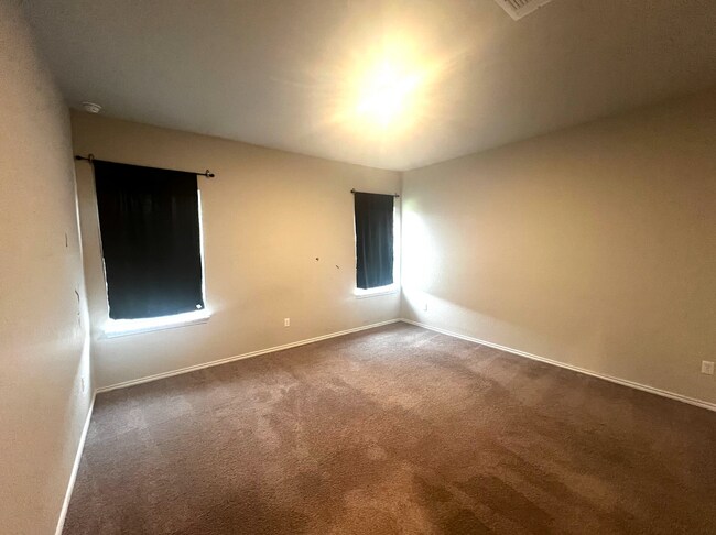 7851 Abbey Pl in San Antonio, TX - Building Photo - Building Photo