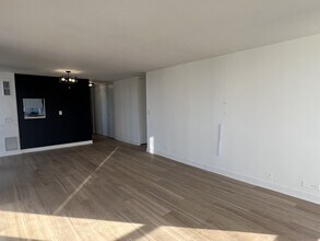 1660 N La Salle Dr in Chicago, IL - Building Photo - Building Photo