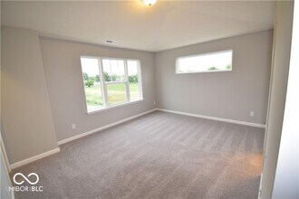 2933 Bolton Square Blvd in Indianapolis, IN - Building Photo - Building Photo