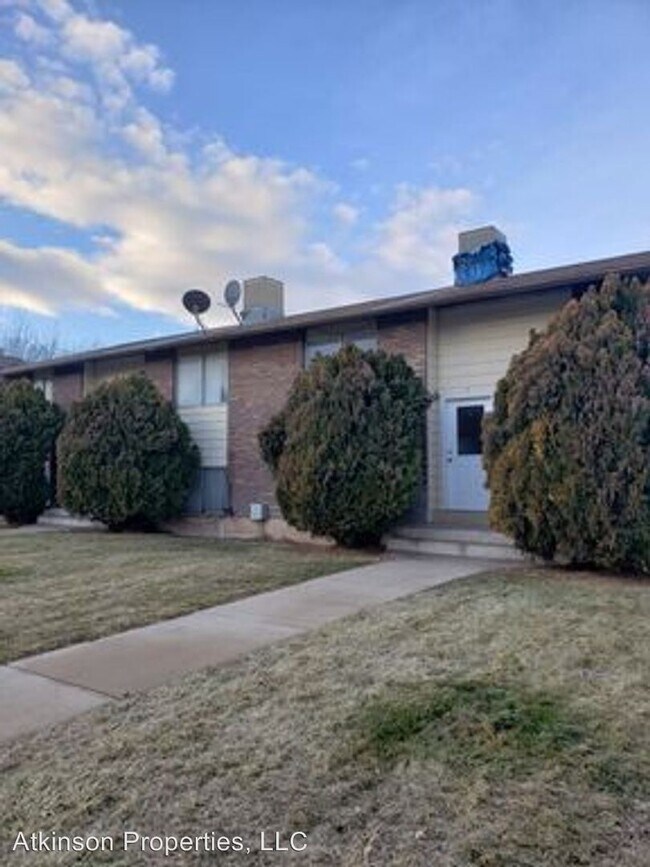 103 S 1450 W in Clearfield, UT - Building Photo - Building Photo
