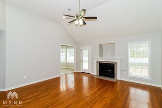 240 Winding Creek Dr in Oakland, TN - Building Photo - Building Photo