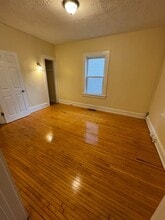 135 N Longwood St in Rockford, IL - Building Photo - Building Photo