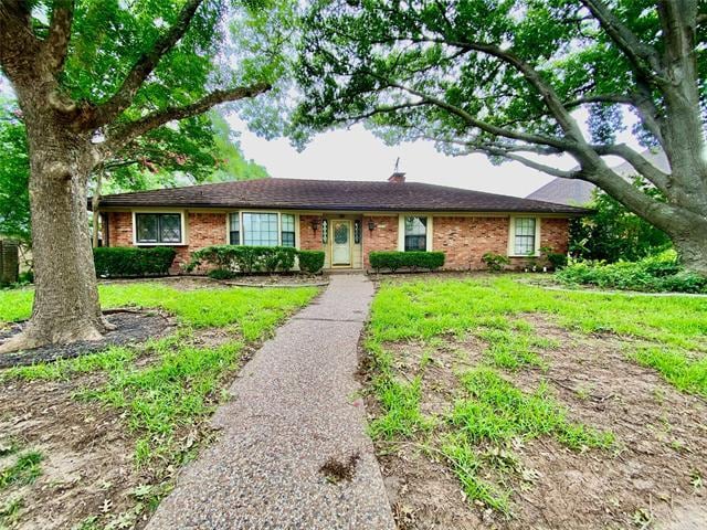 property at 223 Woodcrest Dr