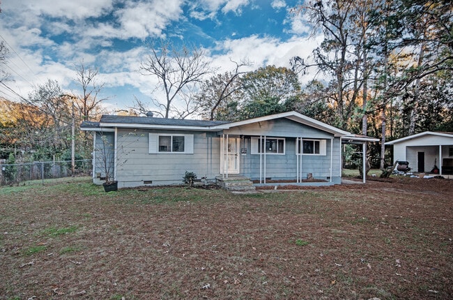 4240 Azalea Dr in Jackson, MS - Building Photo - Building Photo