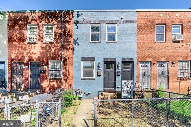property at 1268 16th St NE