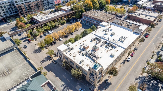 Highline Glenwood in Raleigh, NC - Foto de edificio - Building Photo