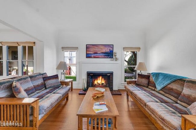 1033 Pine St in Santa Monica, CA - Building Photo - Building Photo