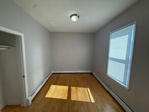 139 Bowdoin St, Unit #2 in Boston, MA - Foto de edificio - Building Photo