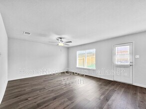 427 Condie Russell Ave in Venus, TX - Building Photo - Building Photo