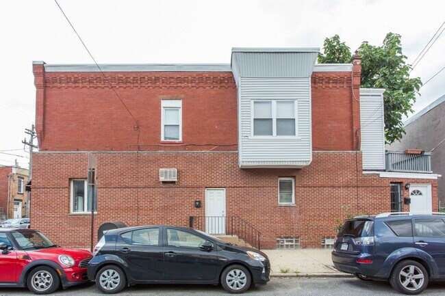 2501 Carpenter St in Philadelphia, PA - Building Photo - Building Photo