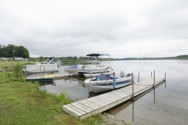 Lakeside Village 55+ Waterfront Community in Greenville, MI - Building Photo - Building Photo