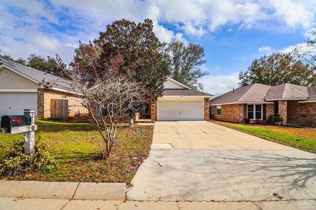 7909 Cayenne Way in Pensacola, FL - Building Photo - Building Photo