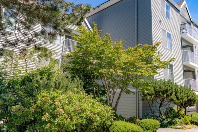 Meridian Terrace Apartments in Seattle, WA - Foto de edificio - Building Photo