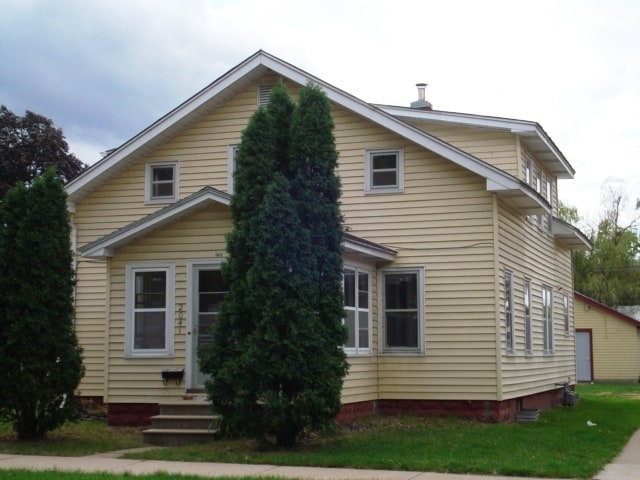property at 2041 Charles St