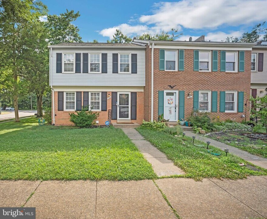 7701 Durer Ct in Springfield, VA - Building Photo