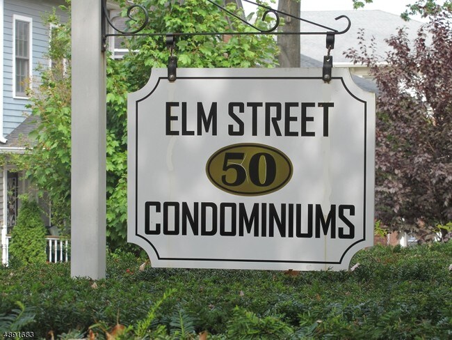 48 Elm St-Unit -C in Morristown, NJ - Building Photo - Building Photo