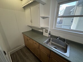 246 Highland Ave, Unit 2A in Somerville, MA - Building Photo - Building Photo