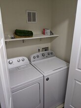 105 Starlite Dr in Carrboro, NC - Building Photo - Building Photo