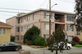 854 40th St in Oakland, CA - Building Photo - Building Photo