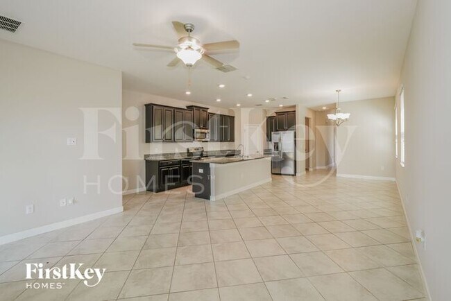 9835 Ivory Dr in Sun City Center, FL - Building Photo - Building Photo