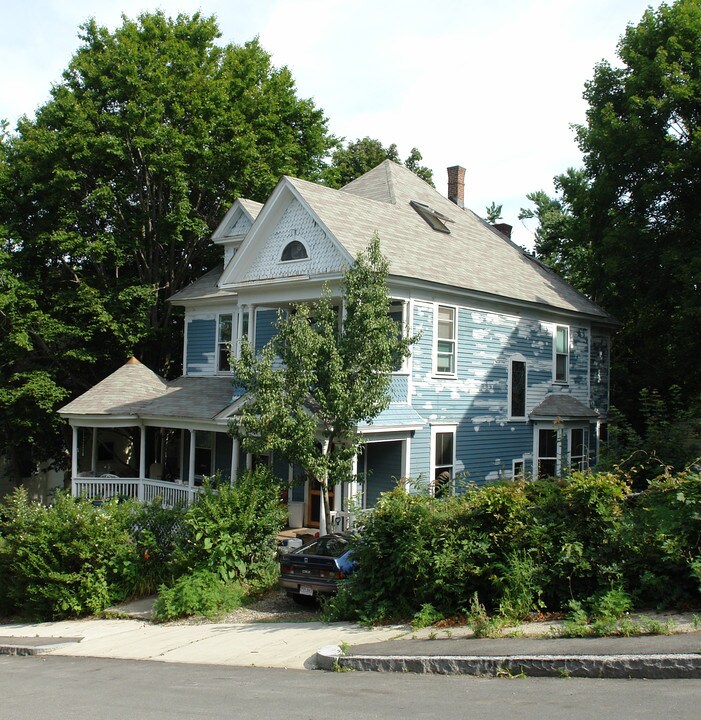 7 Forbes St in Worcester, MA - Foto de edificio